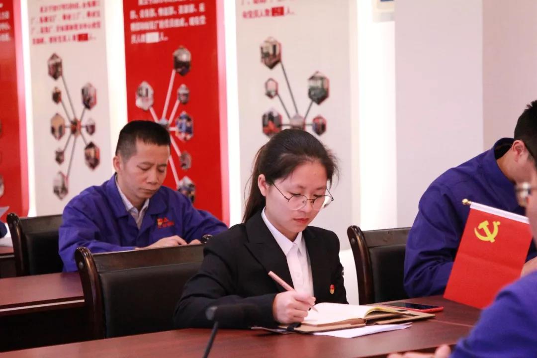 党员立潮头，领跑领先锋之十三｜蒋丽虹：风控企宣显实力，敬业爱岗树模范